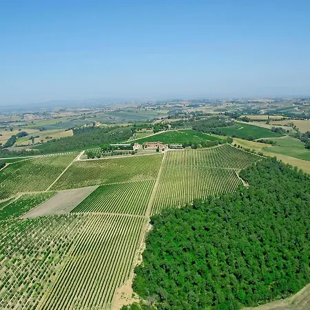 Terra Rossa Farm stay *