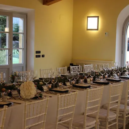 Terra Rossa Farm stay *